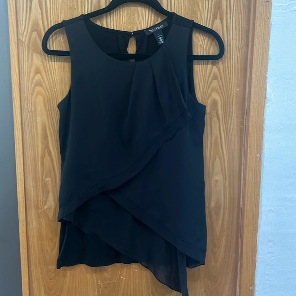 White House Black Market Sleeveless Round Neck Blouse